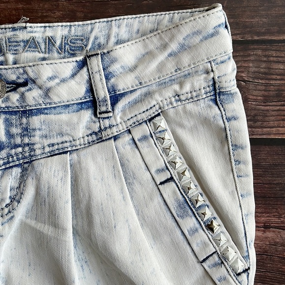 GUESS | Y2K acid wash bleached denim mini skirt - Picture 2 of 10